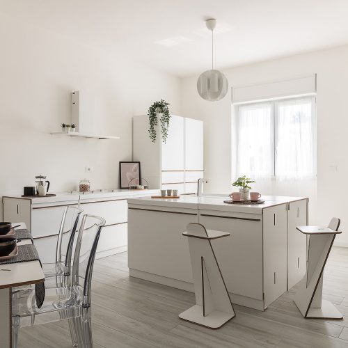 allestimento cucina moderna in cartone per home staging