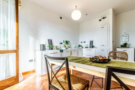 cucina in cartone bianco