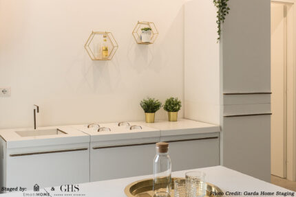 cucina lia in cartone per home staging