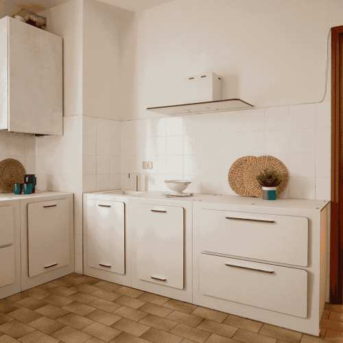 cucina in cartone bianca