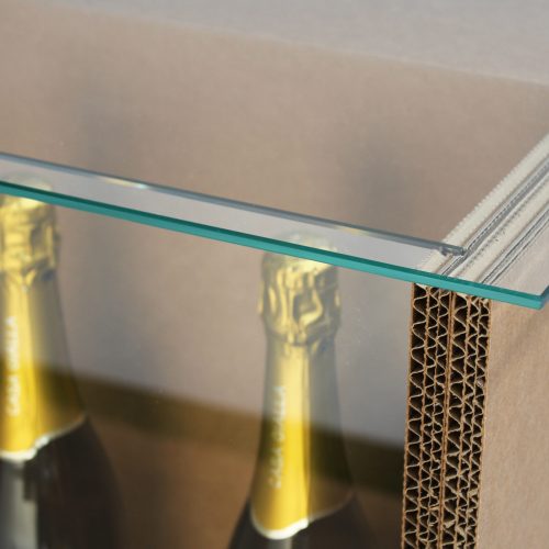 banco in cartone con vetrine espositiva