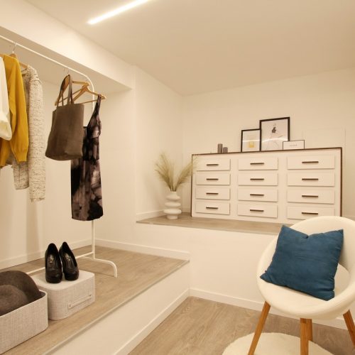 cassettiera per zona notte in cartone